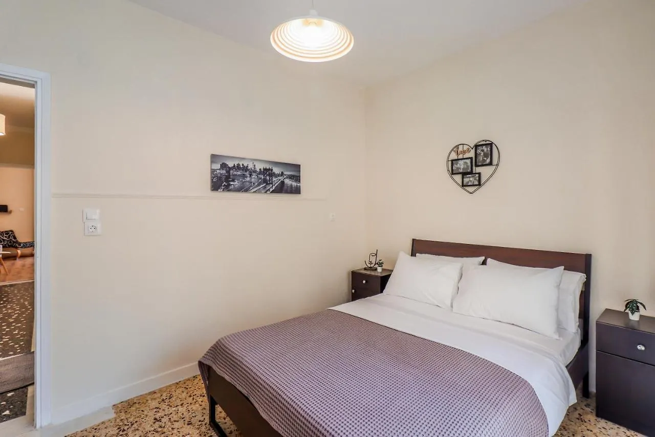 Grand Apartment Next To Center 3Bd 110Sqm Thessaloniki