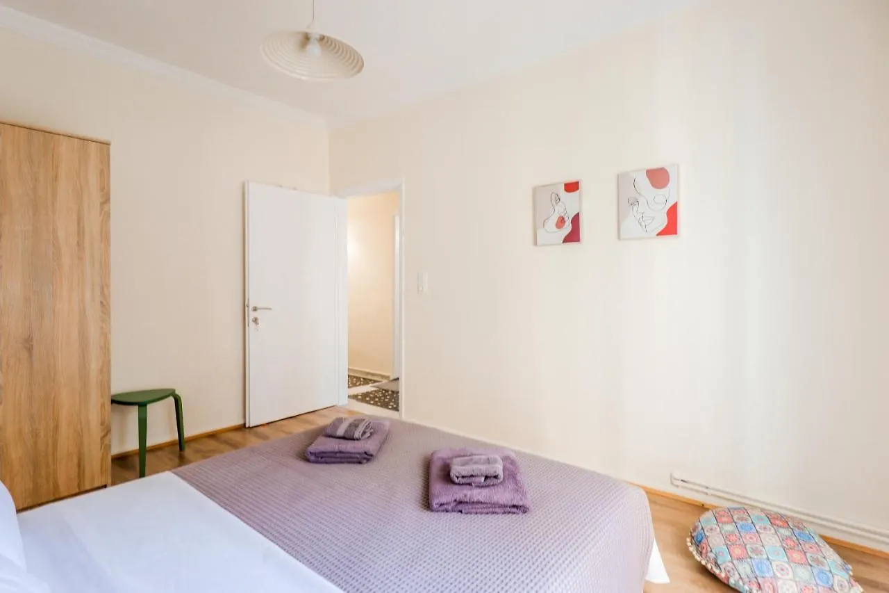 Grand Apartment Next To Center 3Bd 110Sqm Thessaloniki